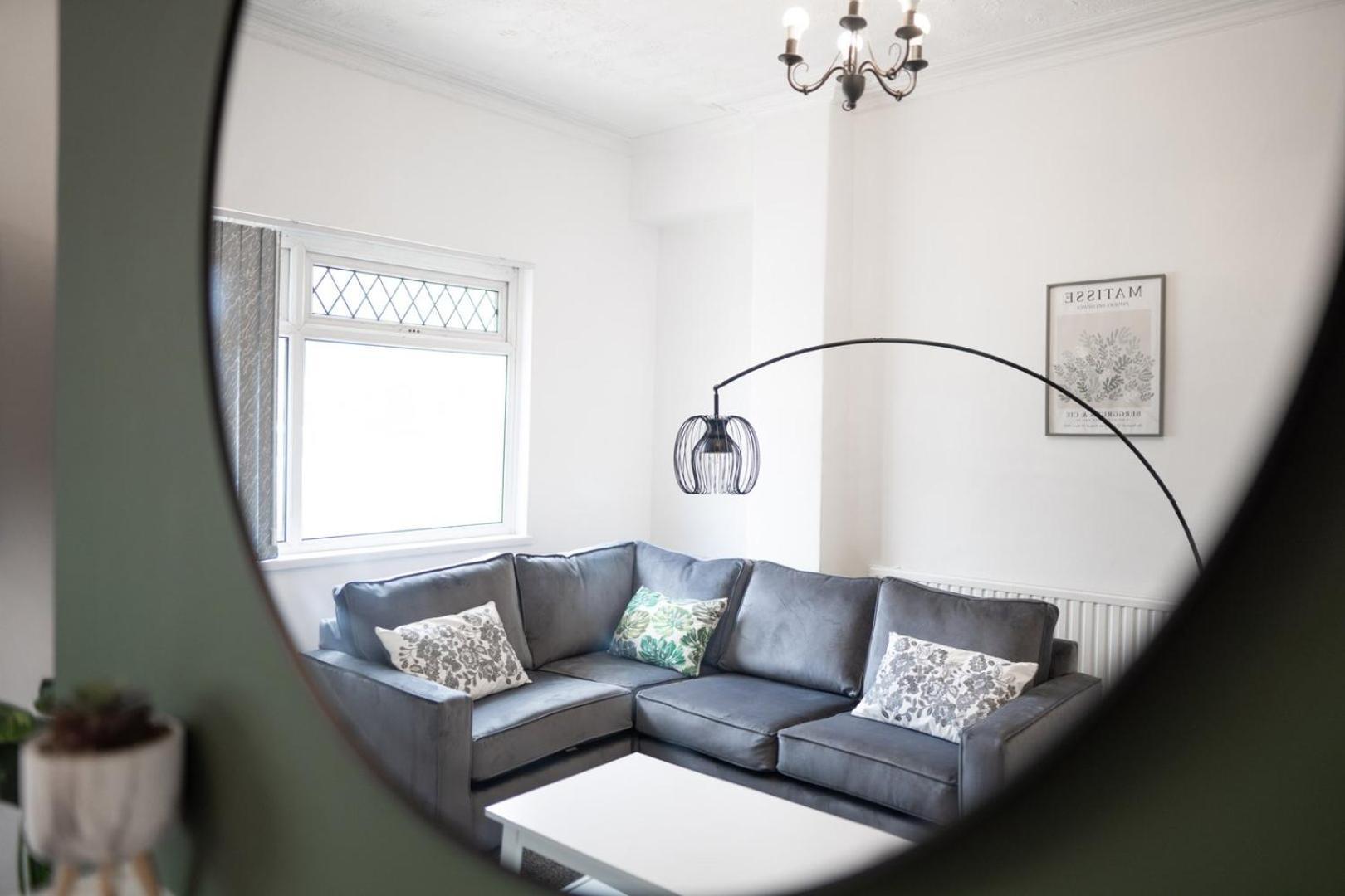 Spacious 4-bedroom | Pool Table *